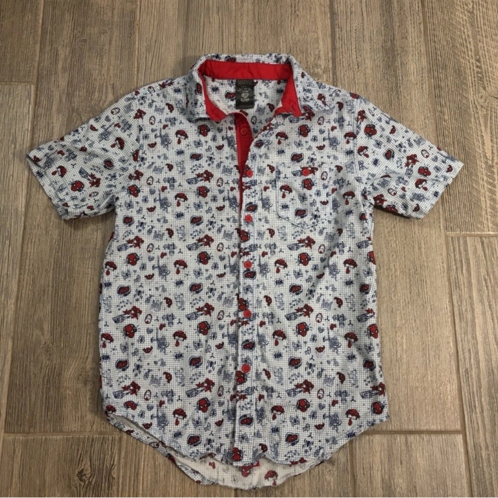 Marvel Spiderman Red and White Graphic Button Down Shirt Men’s Size Small